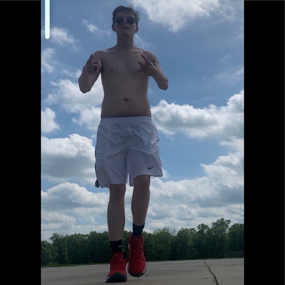 Meet your Posh Ambassador! - Picture 13 of 17